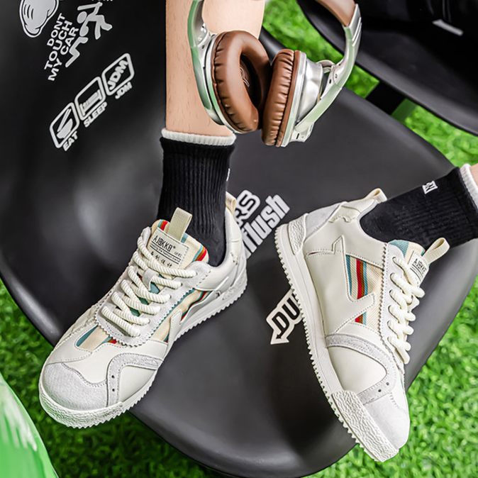 MONTAGUE YORK | RETRO SNEAKERS